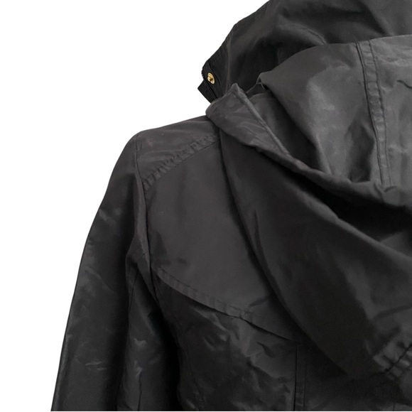 Cole Haan Signature Back Bow Packable Hooded Raincoat – Black XS - Picture 13 of 16